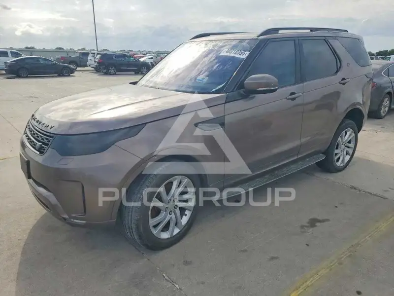 2017 Land Rover Discovery photo