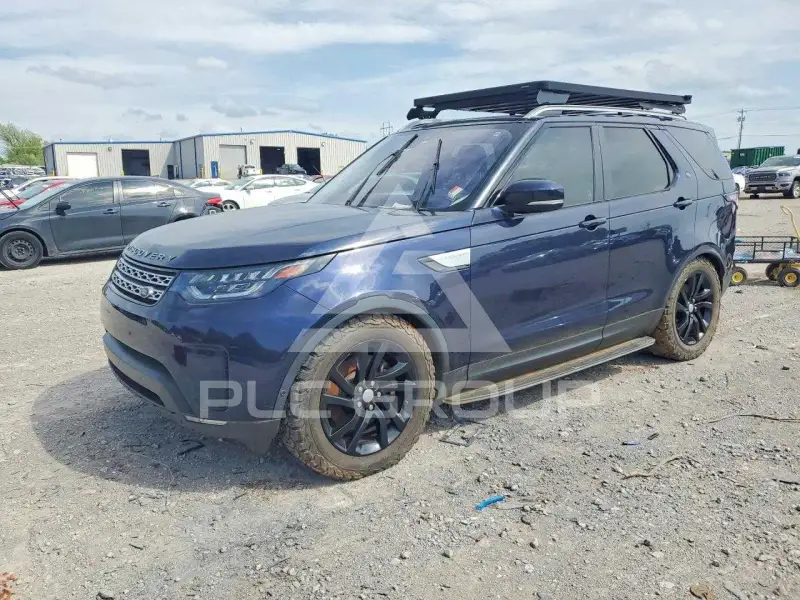2017 Land Rover Discovery photo