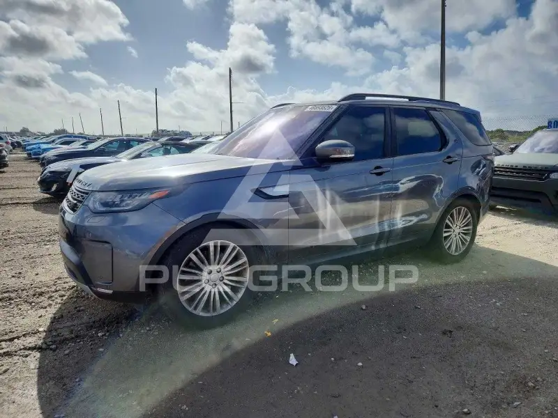 2017 Land Rover Discovery photo
