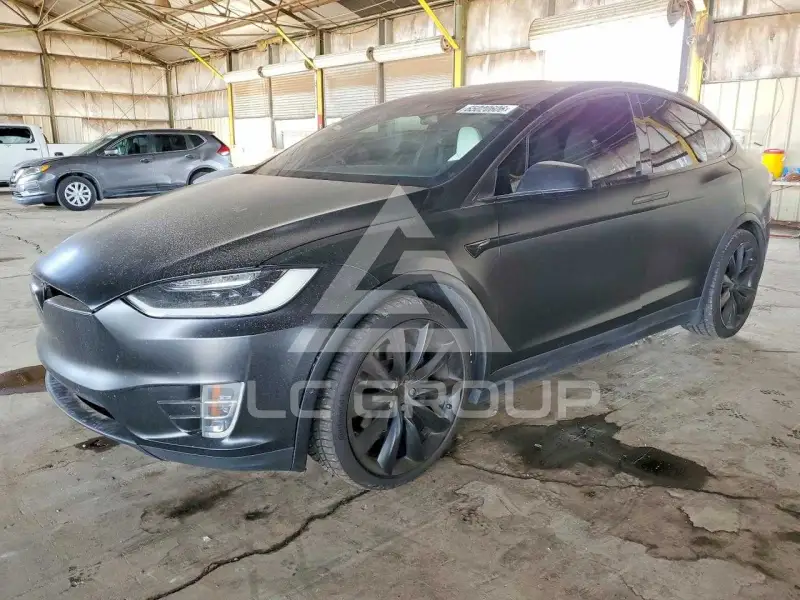 2017 Tesla Model X фото