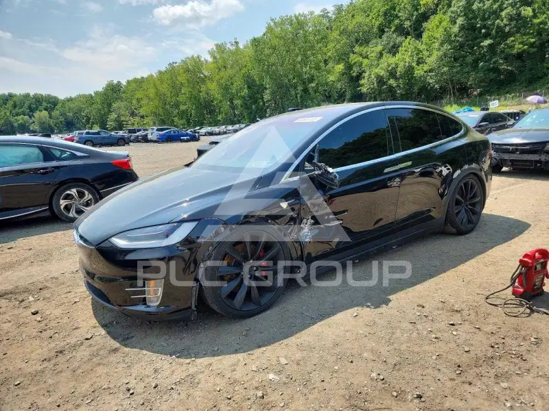 2017 Tesla Model X фото