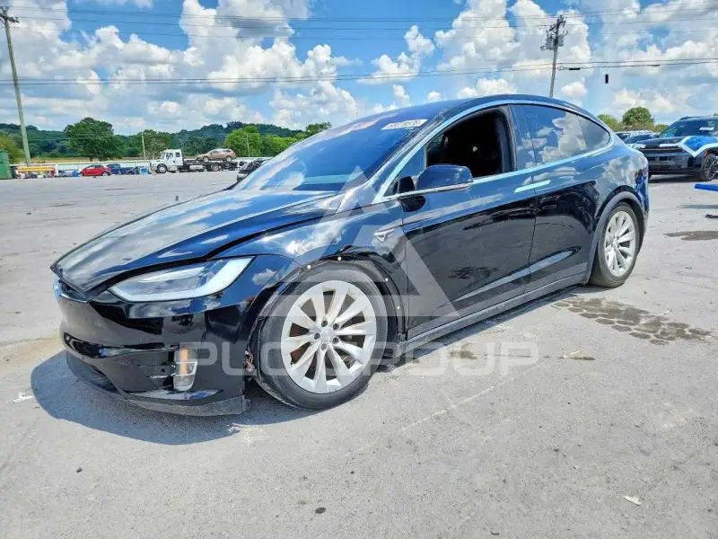 2017 Tesla Model X фото