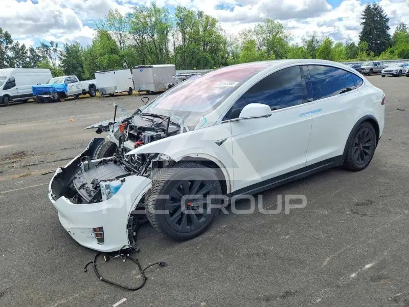 2017 Tesla Model X photo