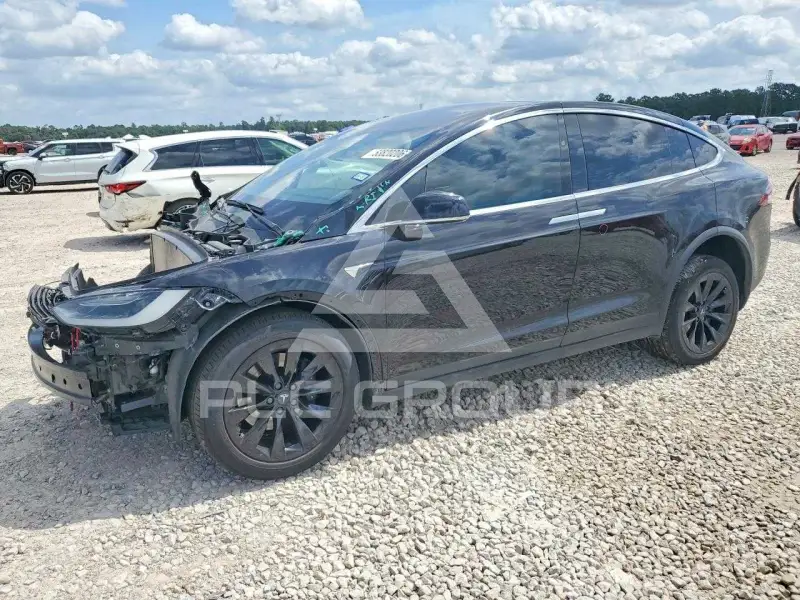 2017 Tesla Model X фото