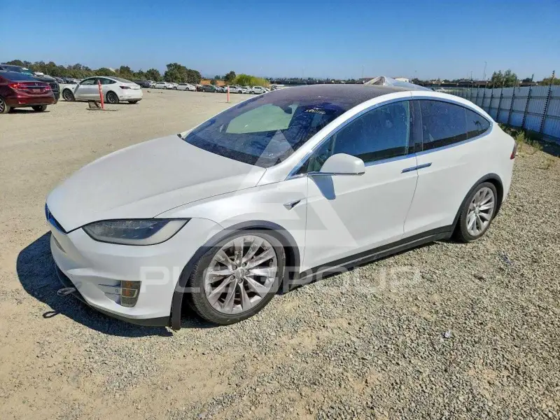 2017 Tesla Model X photo