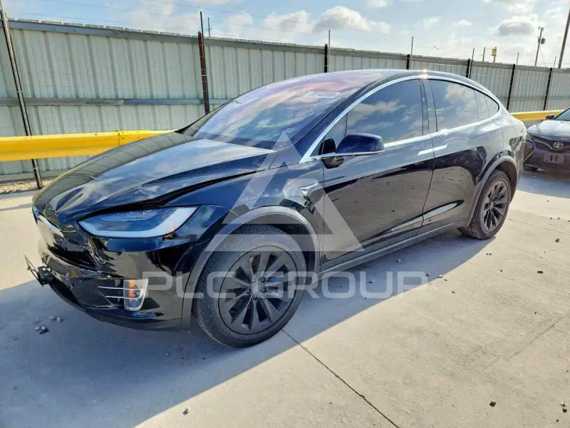 2017 Tesla Model X фото