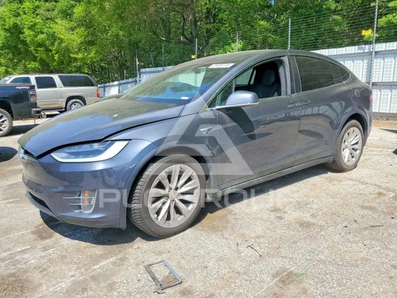 2017 Tesla Model X фото