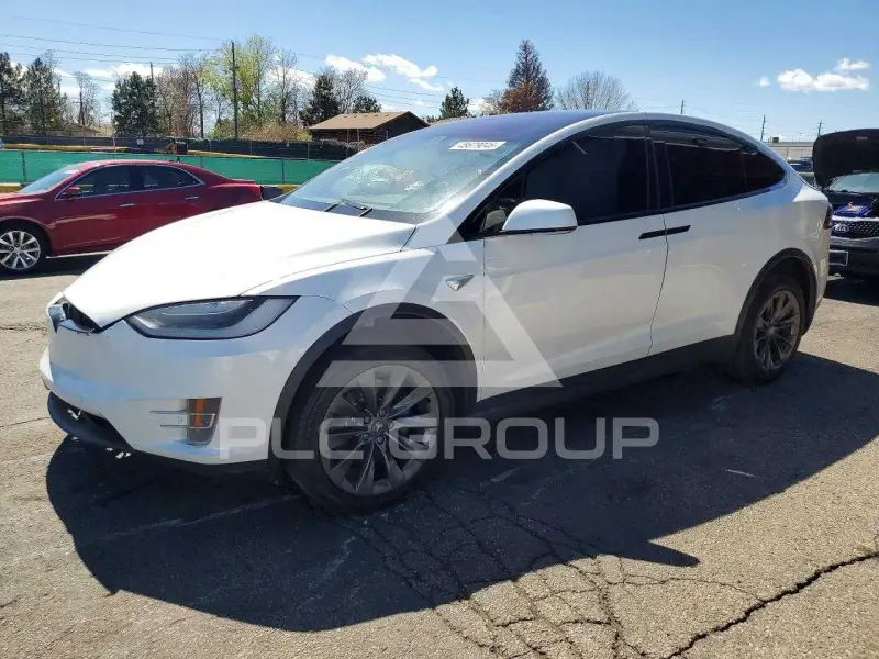 2017 Tesla Model X photo