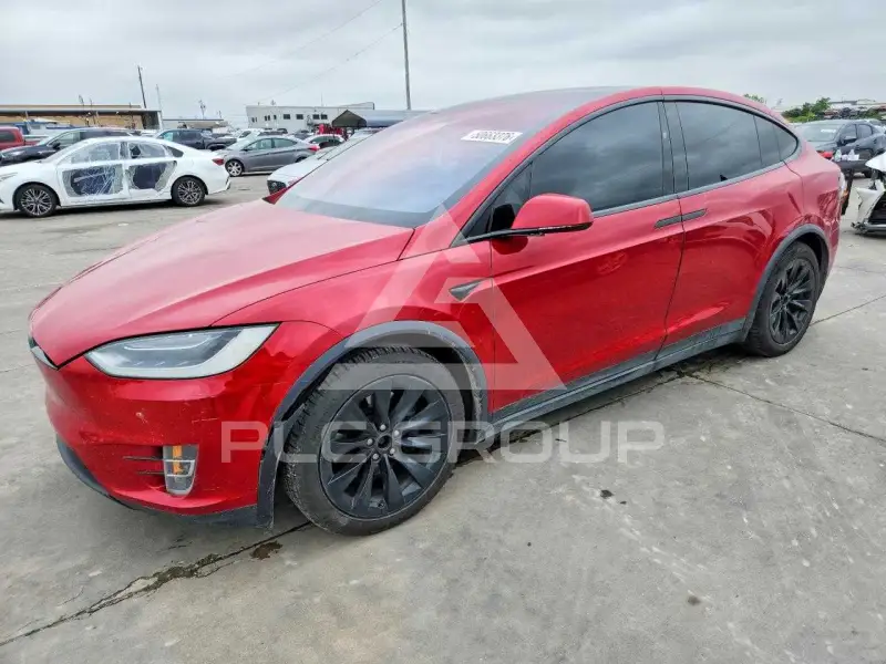 2017 Tesla Model X фото