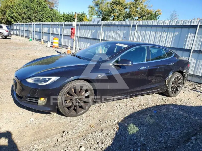 2017 Tesla Model S фото