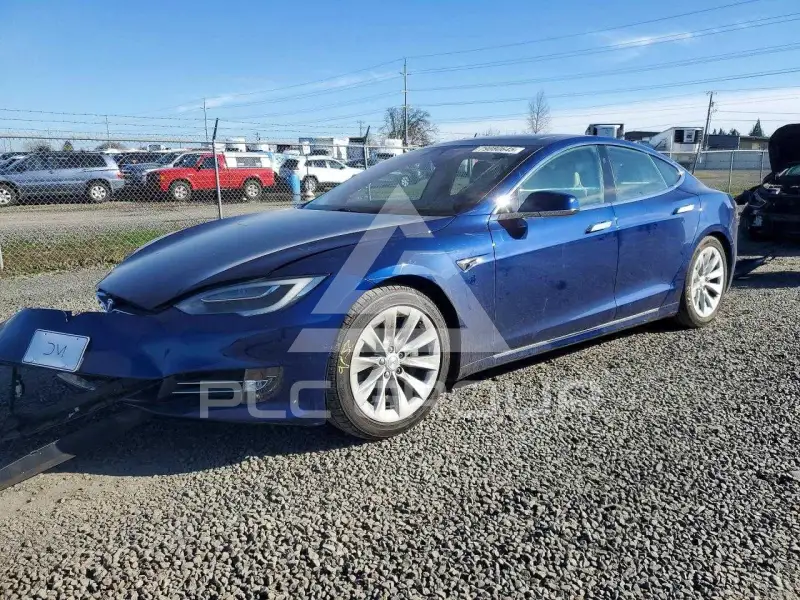 2017 Tesla Model S фото