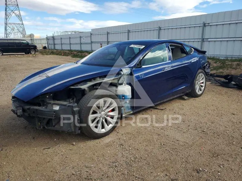 2017 Tesla Model S фото