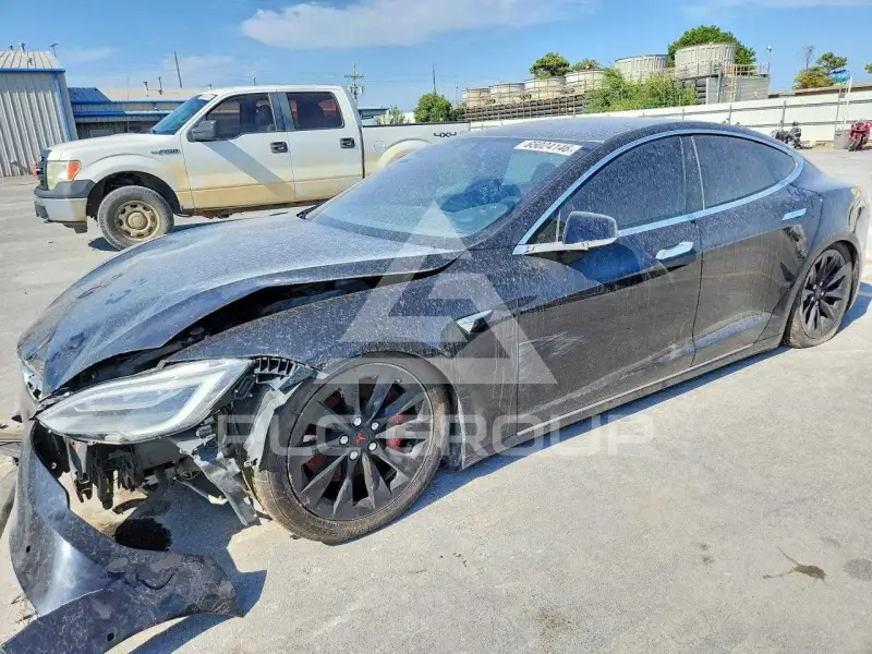 2017 Tesla Model S фото