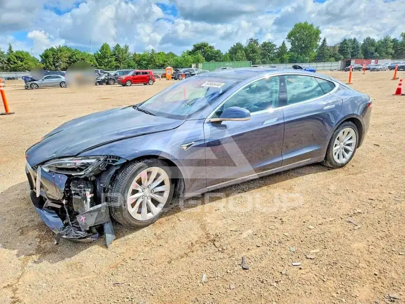 2017 Tesla Model S фото