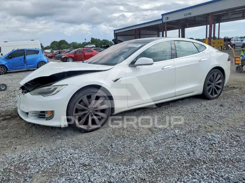 2017 Tesla Model S фото
