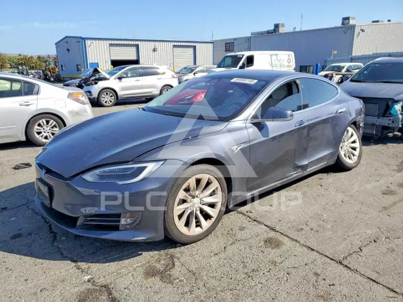 2017 Tesla Model S фото