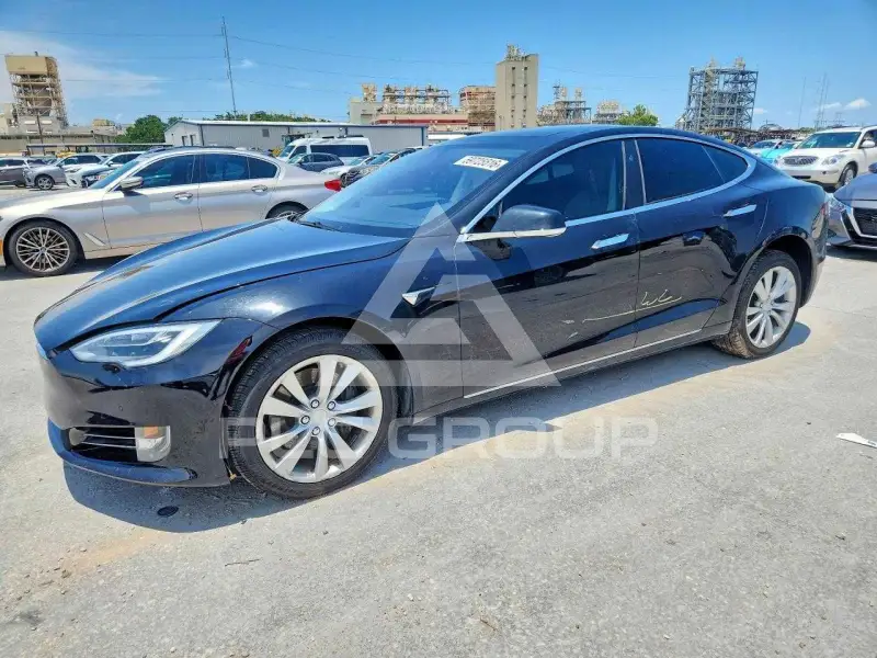 2017 Tesla Model S фото
