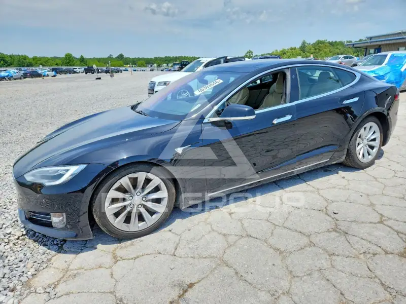2017 Tesla Model S фото