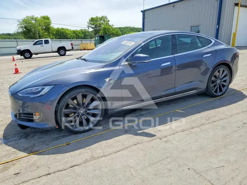 2017 Tesla Model S photo