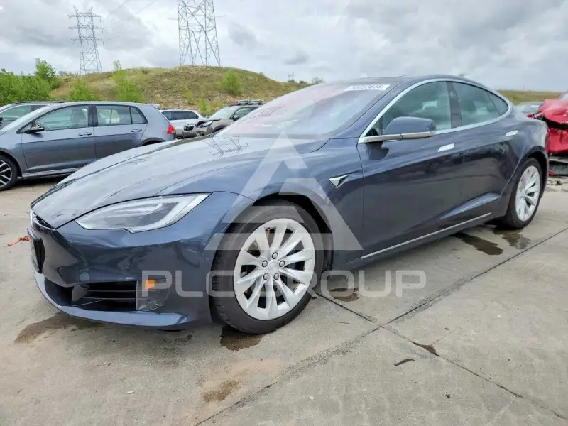 2017 Tesla Model S photo