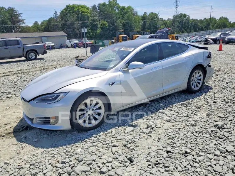 2017 Tesla Model S фото