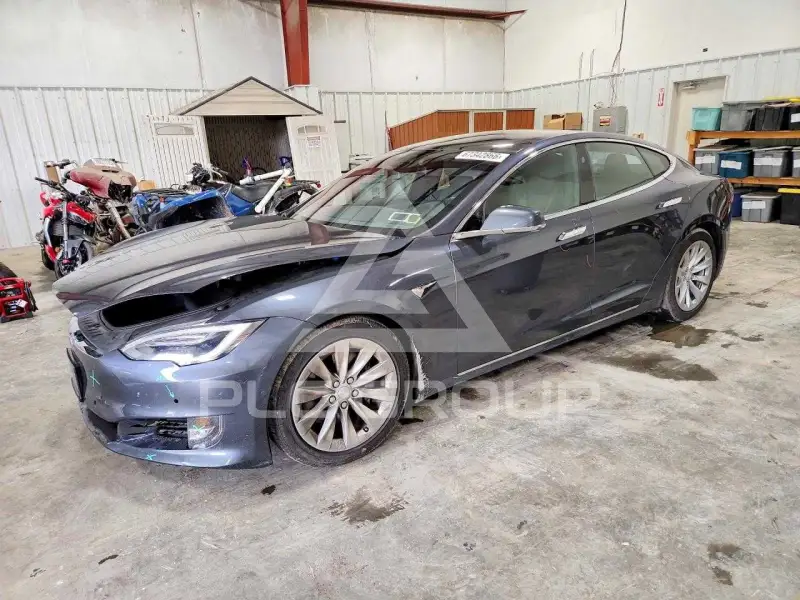 2017 Tesla Model S photo