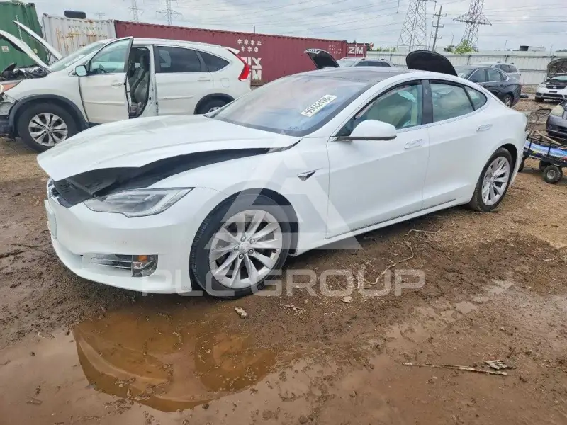 2017 Tesla Model S фото