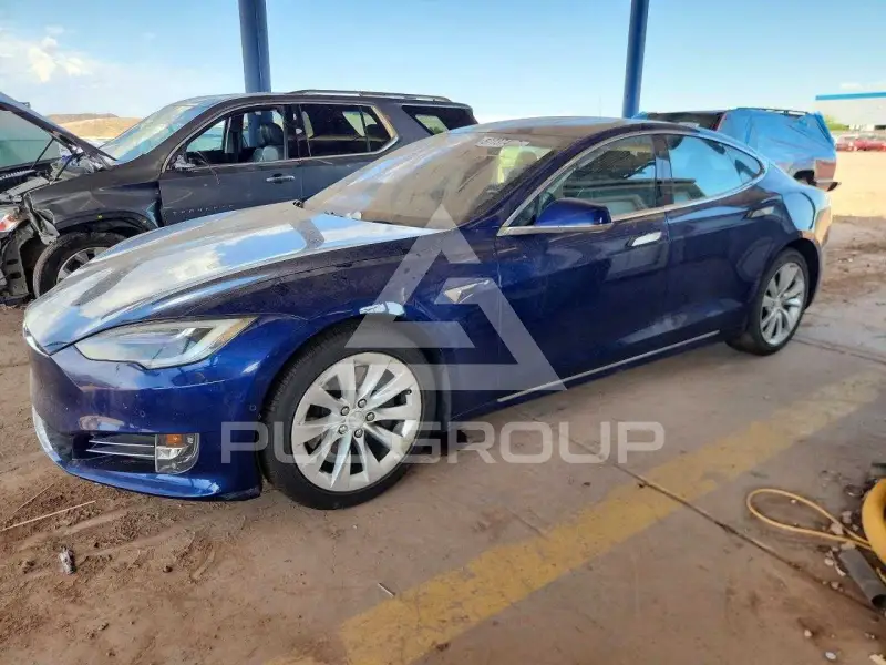 2017 Tesla Model S фото