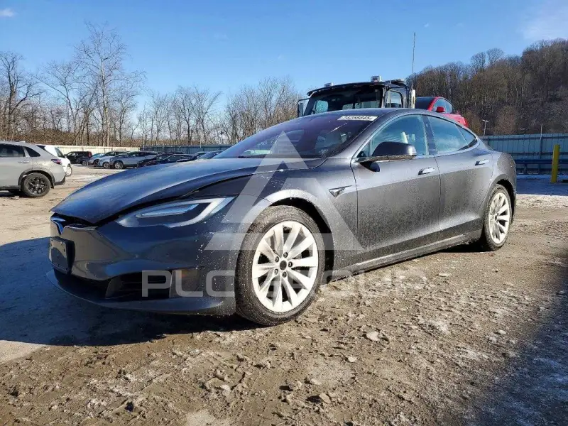 2017 Tesla Model S фото