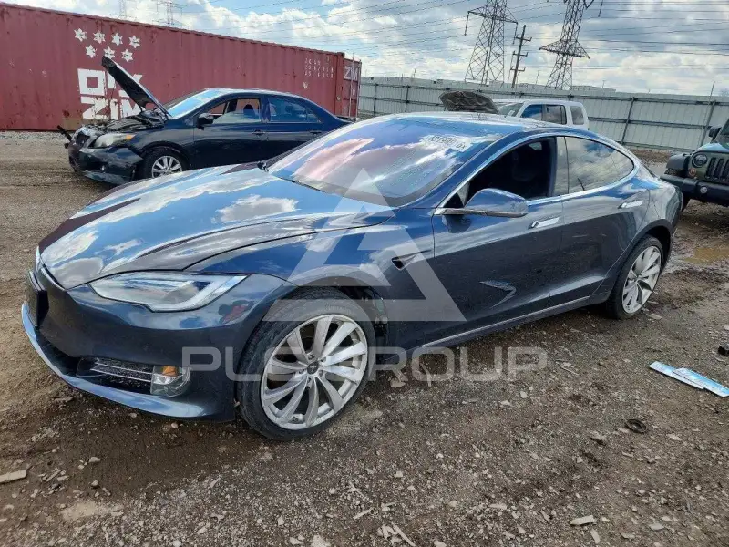 2017 Tesla Model S фото