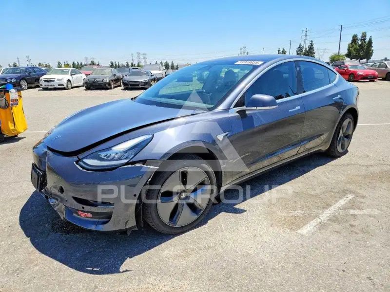 2017 Tesla Model 3 фото