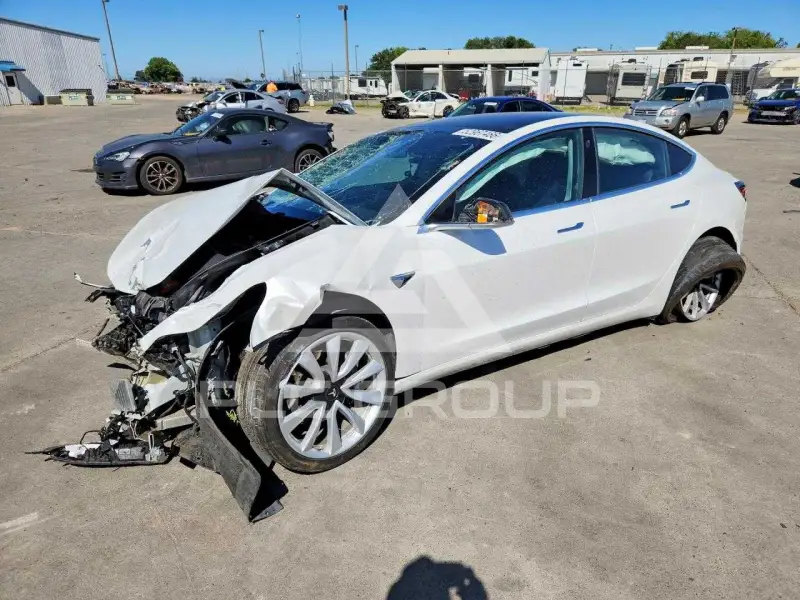 2017 Tesla Model 3 photo