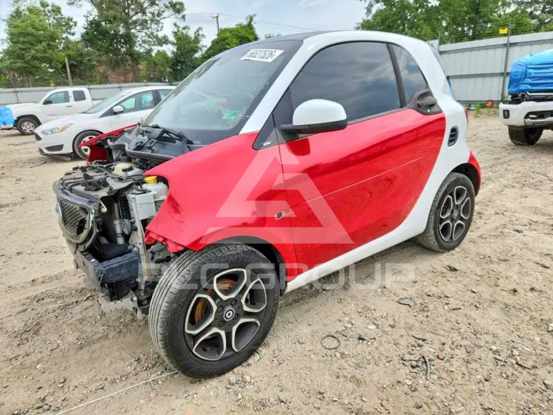2017 Smart FORTWO фото