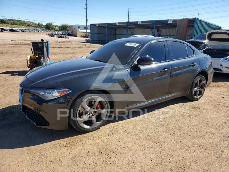 2017 Alfa Romeo Giulia photo