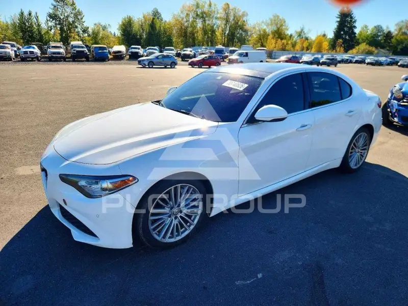2017 Alfa Romeo Giulia photo