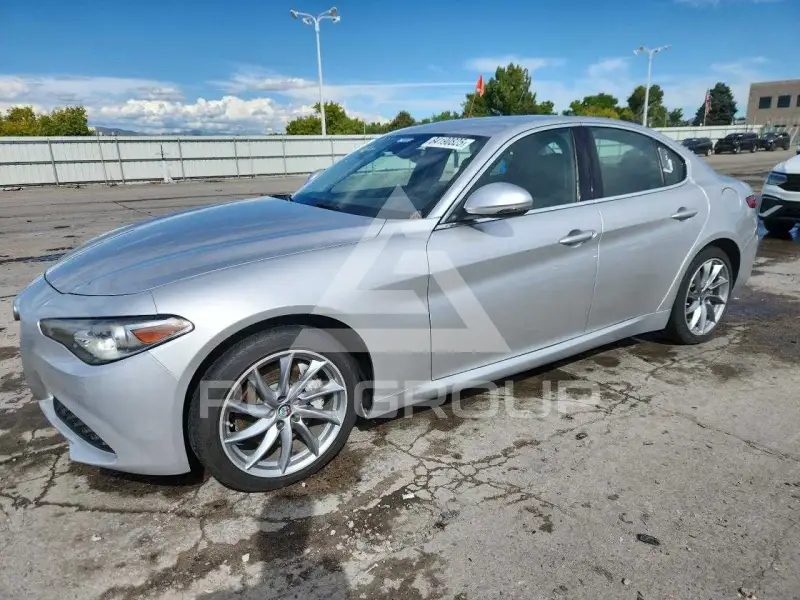 2017 Alfa Romeo Giulia photo