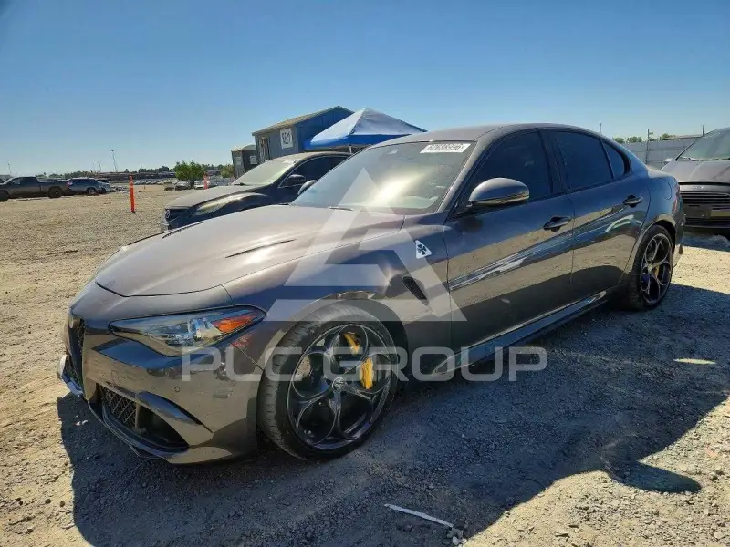 2017 Alfa Romeo Giulia фото