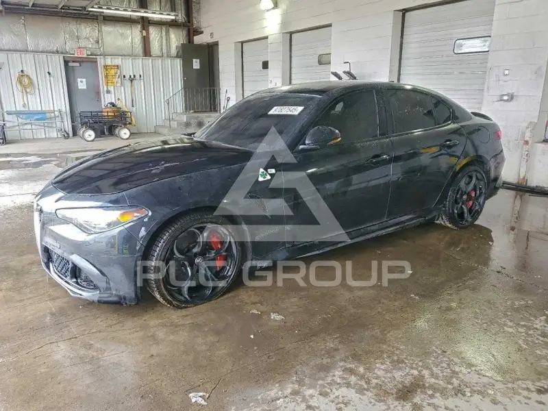 2017 Alfa Romeo Giulia фото