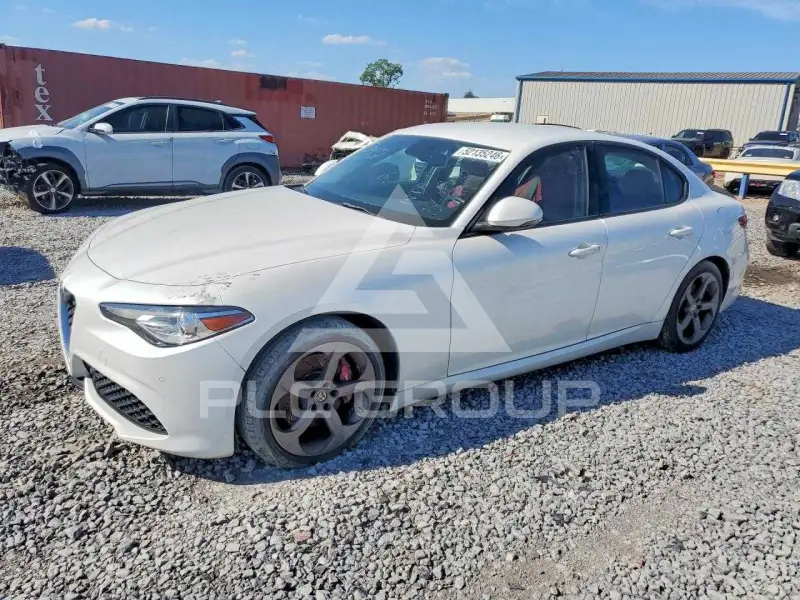 2017 Alfa Romeo Giulia фото