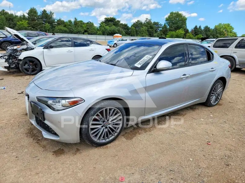 2017 Alfa Romeo Giulia фото