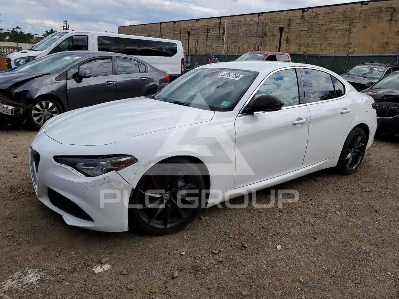 2017 Alfa Romeo Giulia фото