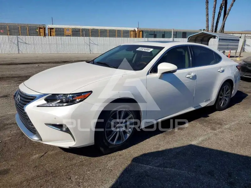 2017 Lexus ES300 photo