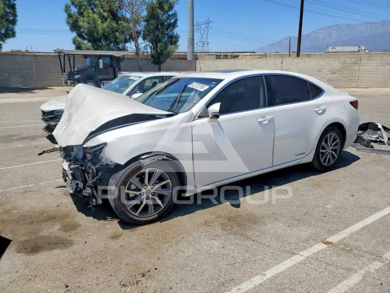 2017 Lexus ES300 фото