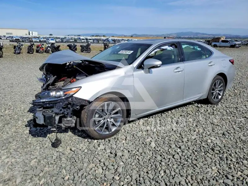 2017 Lexus ES300 photo