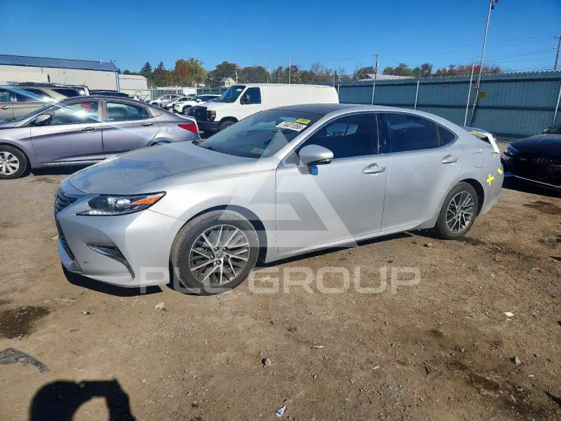 2017 Lexus ES350 фото