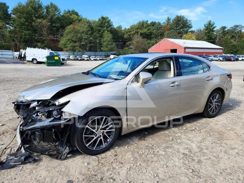 2017 Lexus ES350 photo