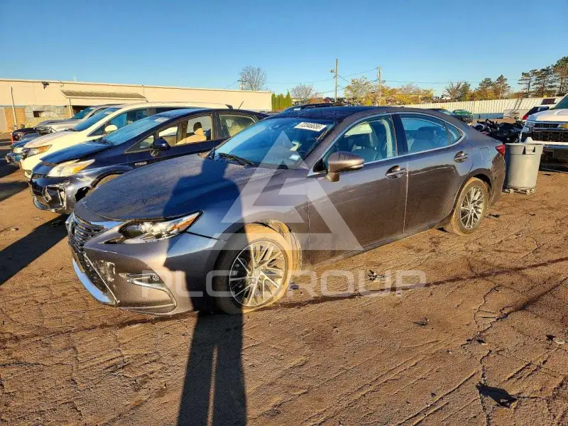 2017 Lexus ES350 фото