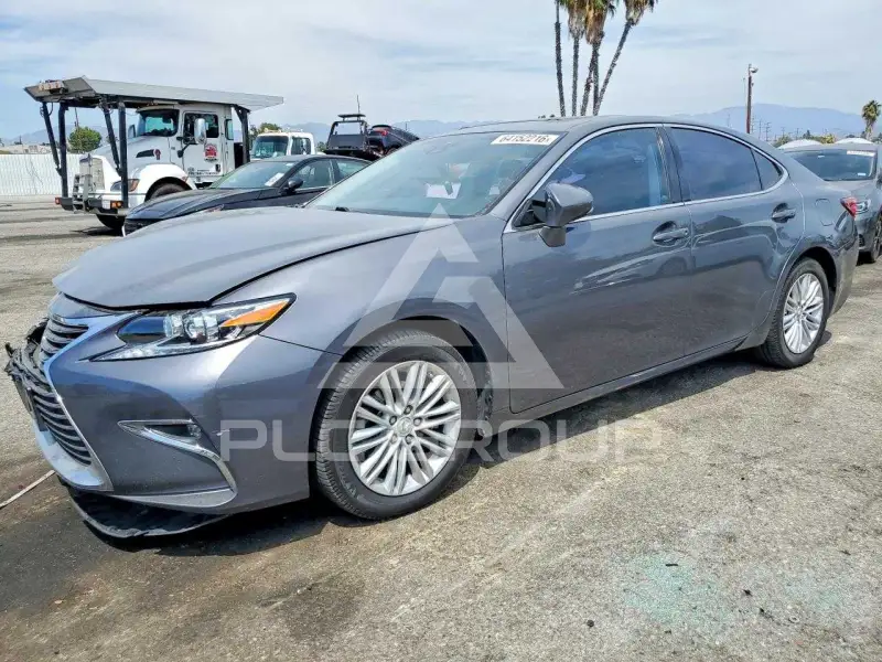2017 Lexus ES350 фото