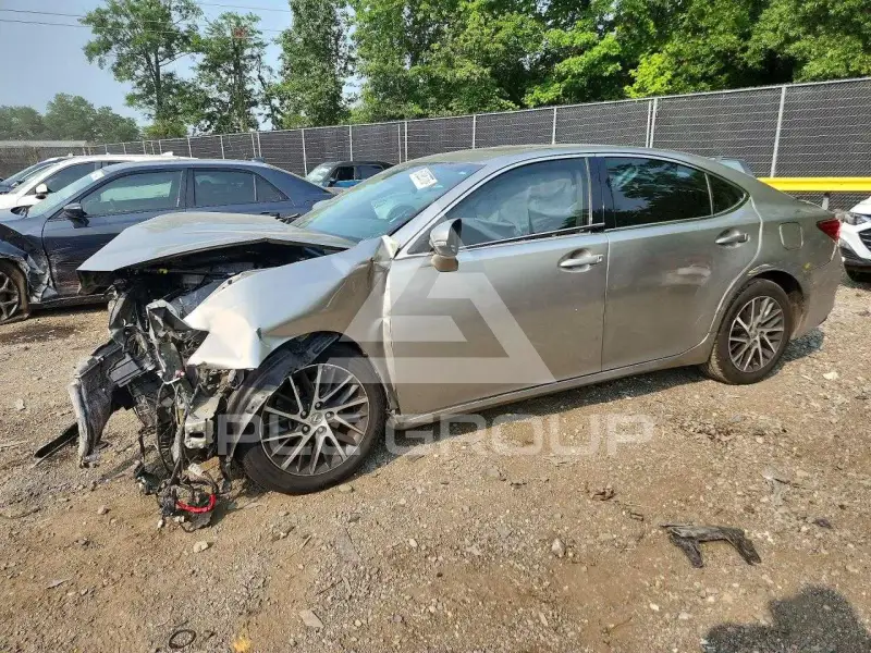 2017 Lexus ES350 фото