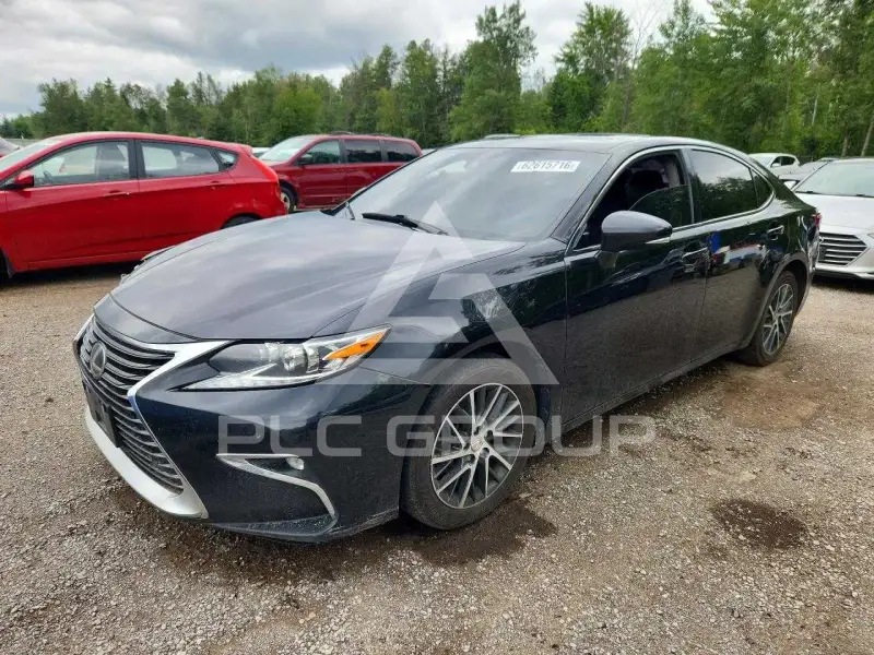 2017 Lexus ES350 photo